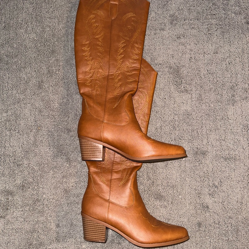 Women's Tan Leather Boots